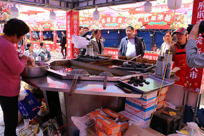 邓州市商务局:组织企商参展 促进商贸繁荣