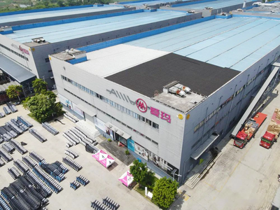 接天莲叶无穷碧,荷城商贸别样红!